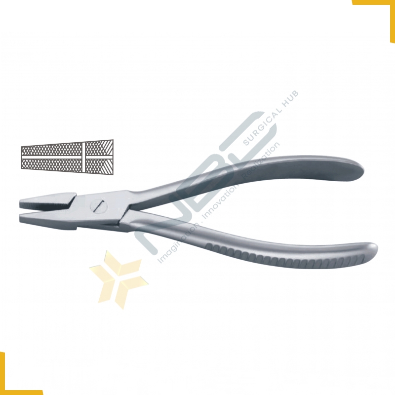 Flat Nose Plier With Crosswise Groove